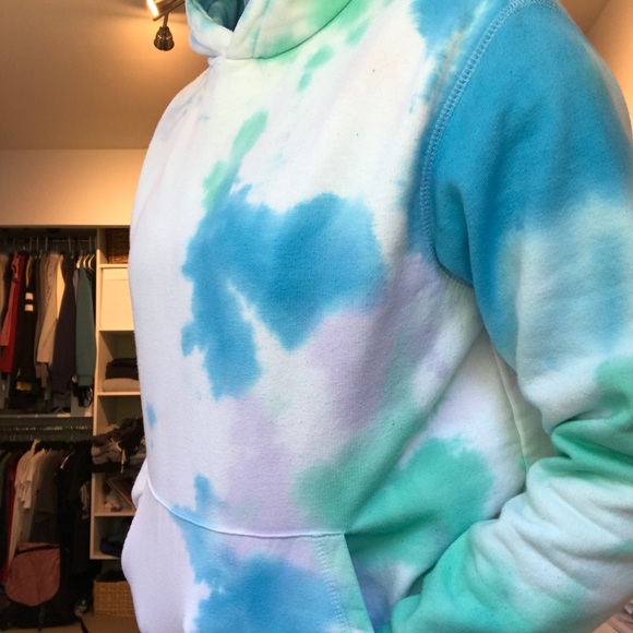 Tie dye hoodie!! - Picture 3 of 4
